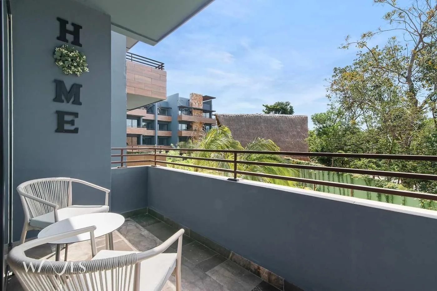 Modern 1 Bedroom Apartment With Luxury Amenities At Paramar Black By Waves Tulum Mexiko