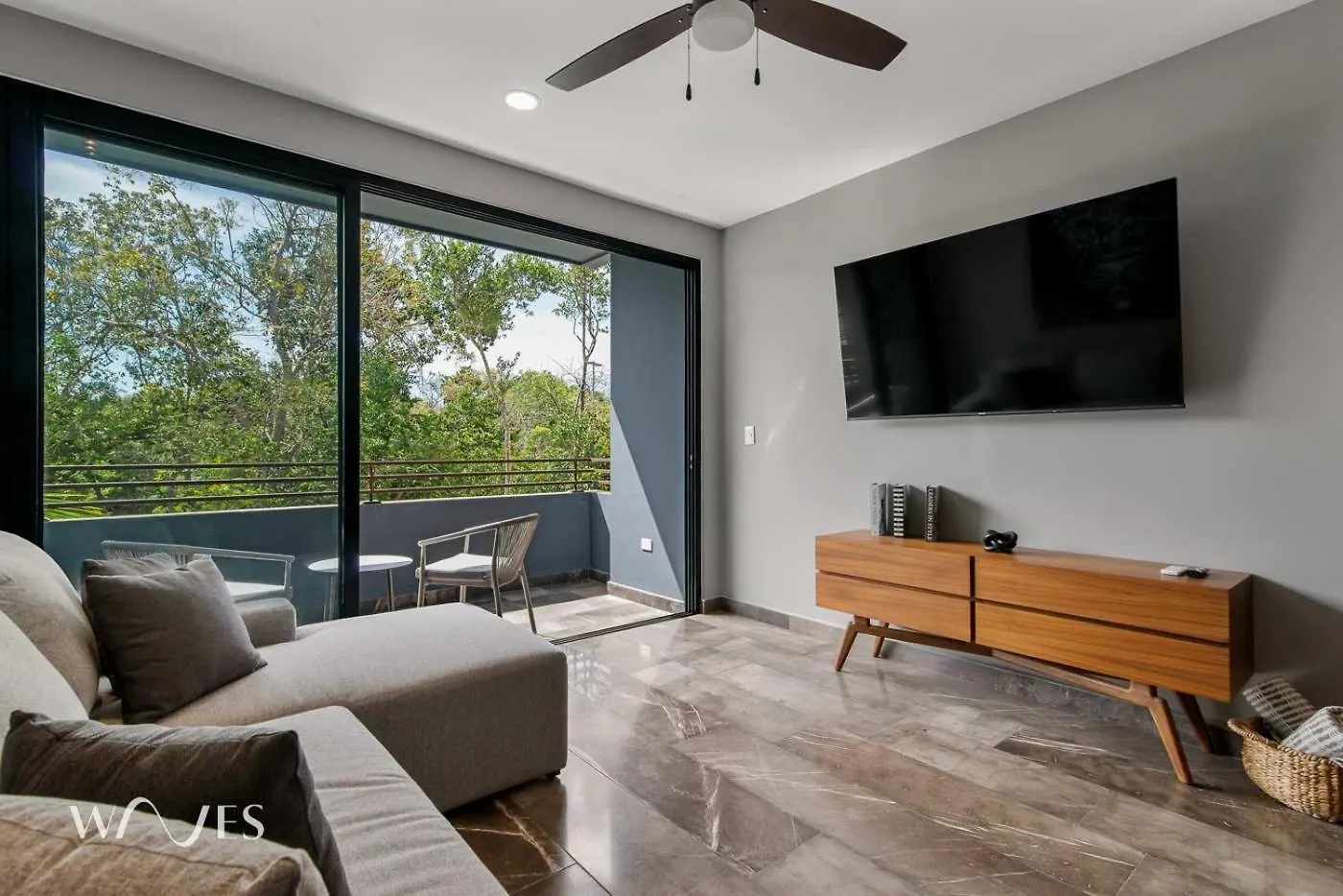 Modern 1 Bedroom Apartment With Luxury Amenities At Paramar Black By Waves Tulum